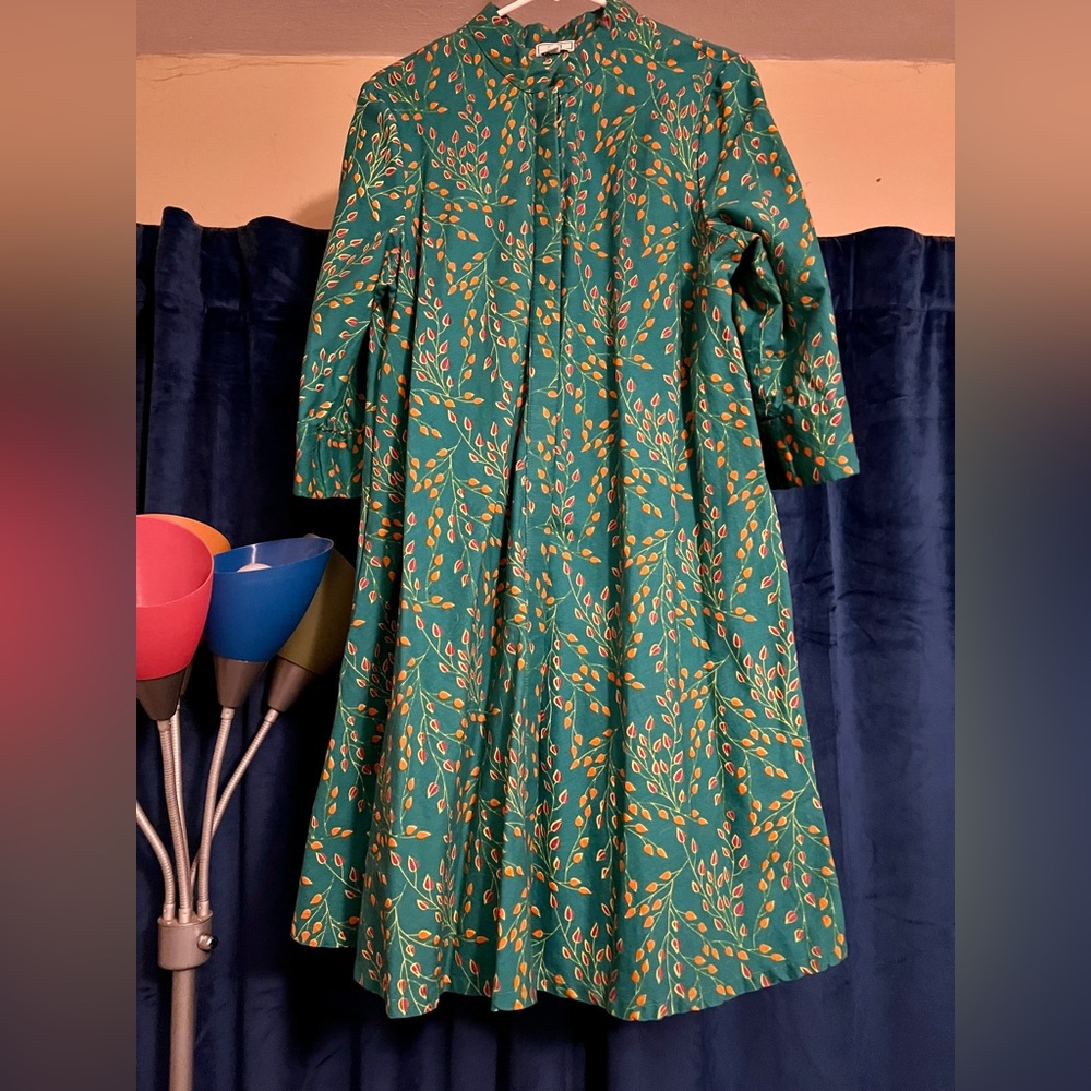 Zuri dress in great almost new condition